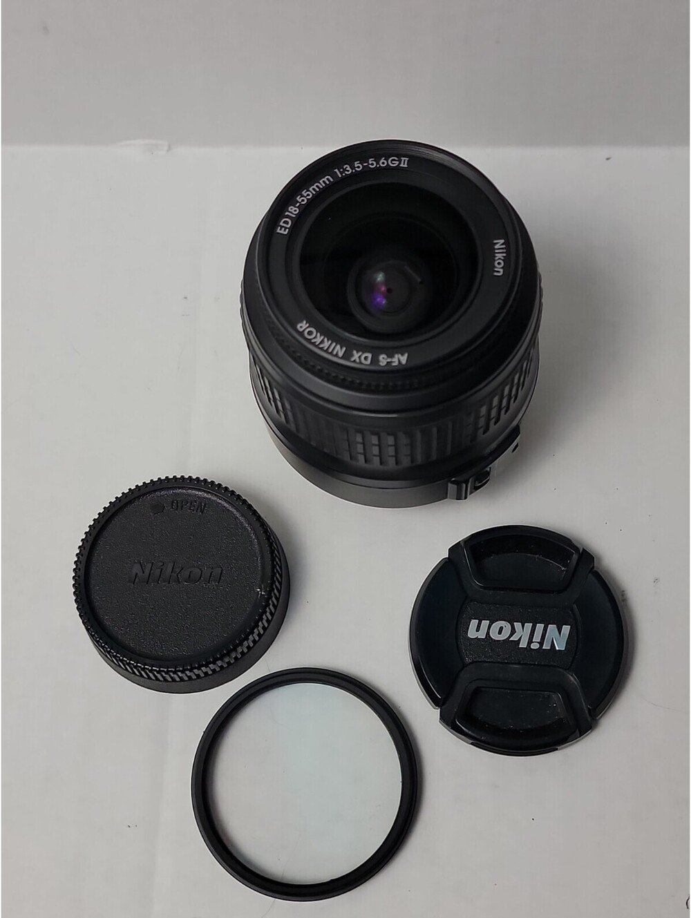 Nikon DX AF-S NIKKOR 18-55mm f/3.5-5.6G II ED 52mm Lens Nikon Mount F Len Cover